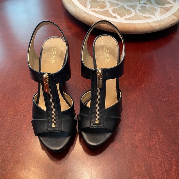 Black Strap Zip Up Michael Kors Heels - Picture 6 of 6